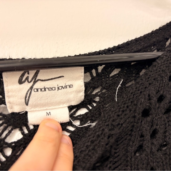 Andrea Jovine Women’s Black Sweater Knit Top Size Medium - Picture 5 of 5